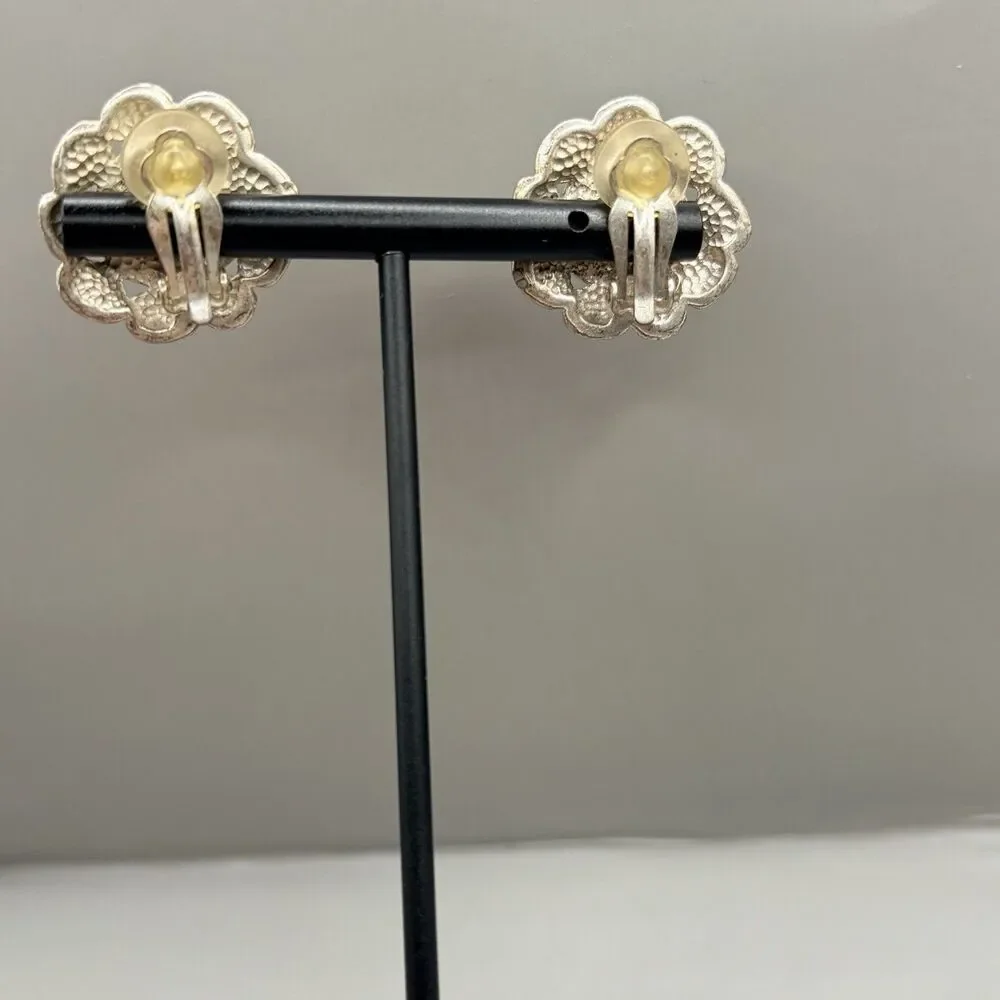 VTG Anne Klein Round Western Boho Clip On Earrings Silver Tone Floral Blue Green